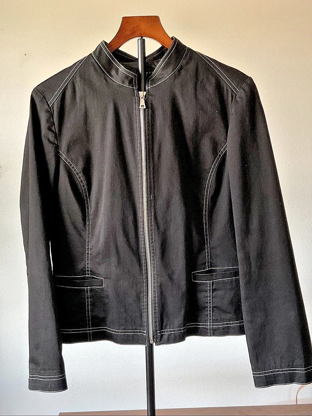 Apostrophe Black Stretch Jacket Size Medium Like New